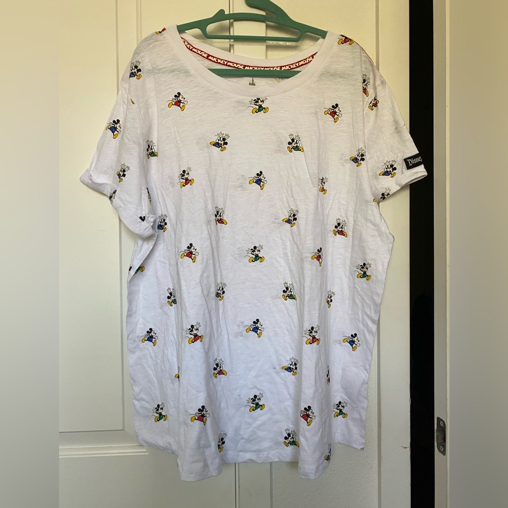 Disney Parks Mickey Mouse T-shirt Size 1X